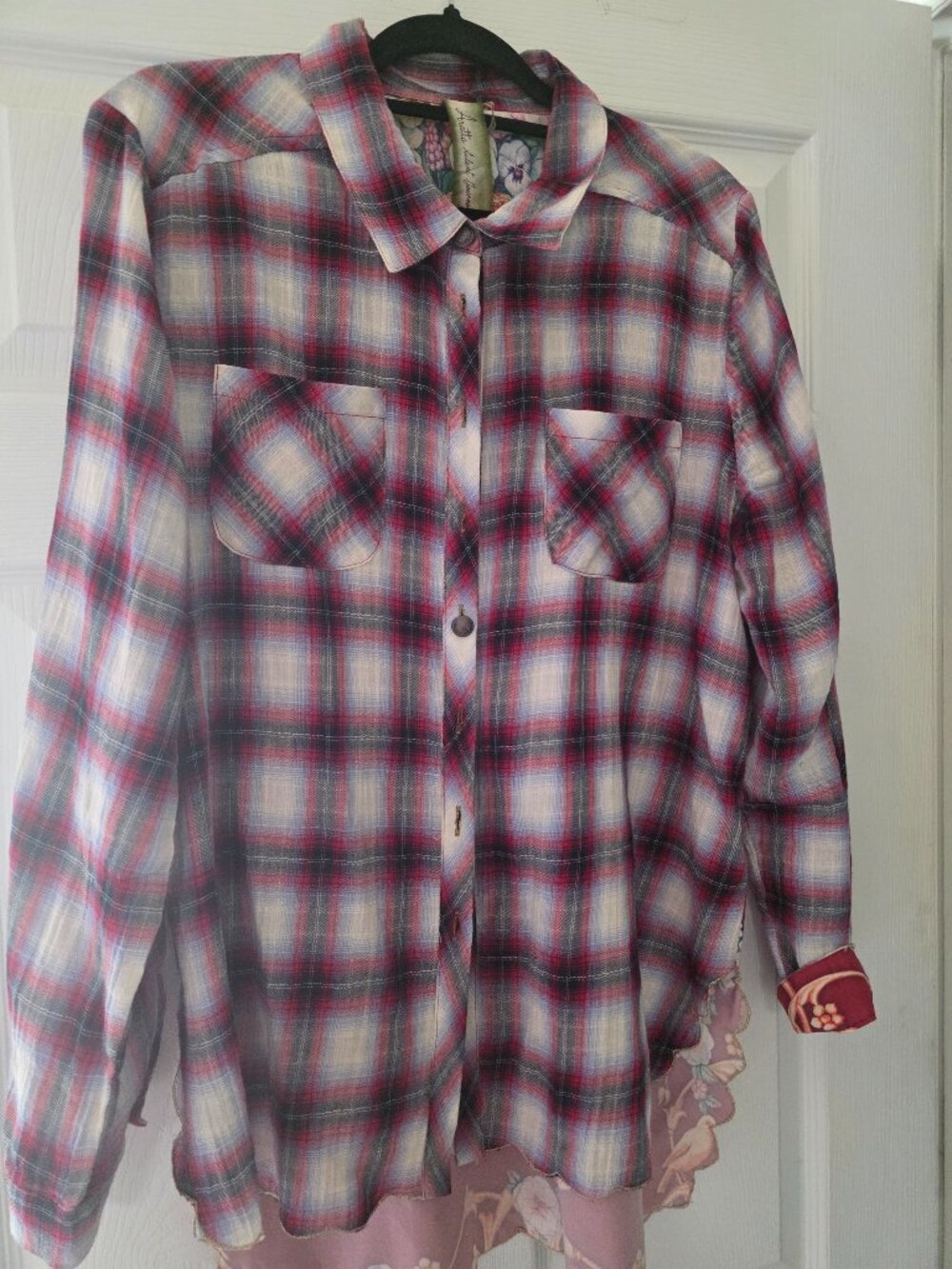 Arrata-L Plaid Blouse